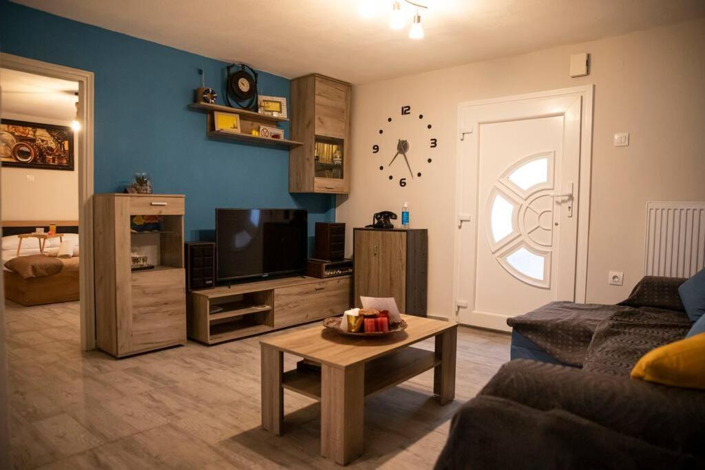 Apartment ραστώνη